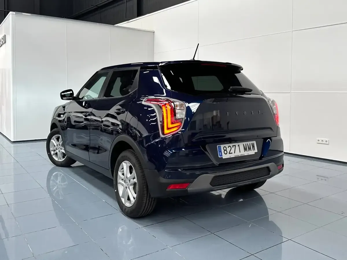 Usado SsangYong Tivoli 135 CV (99 kW) 2024 Azul
