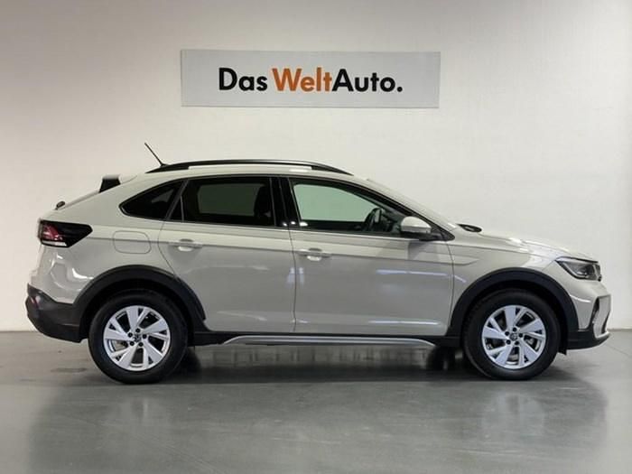 Usado VW Taigo Life 110 CV (80 kW) 2023 Gris SUV