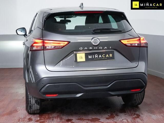 Usado Nissan Qashqai Acenta 158 CV (116 kW) 2022 Gris SUV