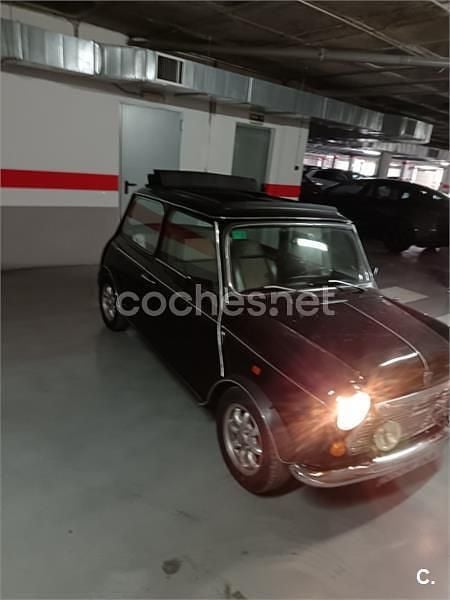 Usado Rover Mini 63 CV (46 kW) 1997 Negro Berlina