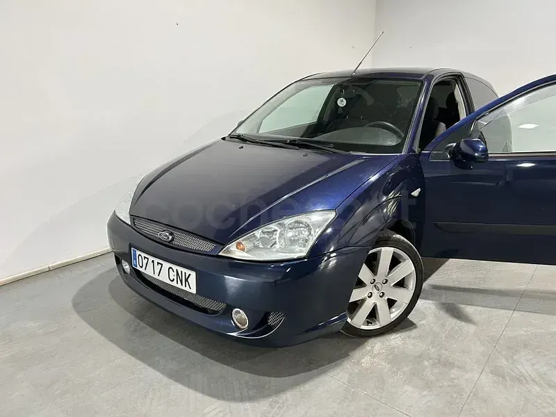 Usado Ford Focus Trend 115 CV (84 kW) 2003 Azul Berlina