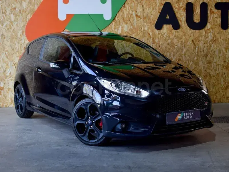 Usado Ford Fiesta ST 182 CV (133 kW) 2015 Negro Utilitario