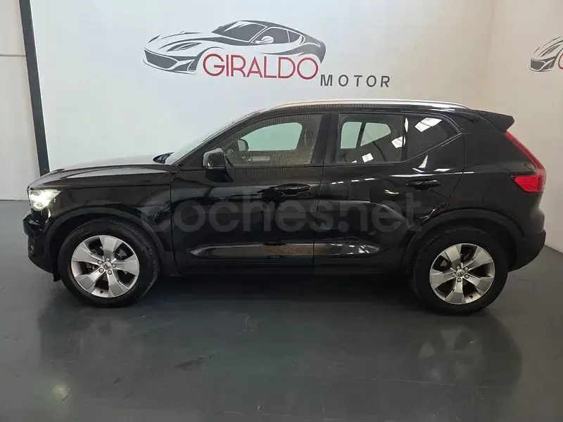 Begagnad Volvo XC40 150 HK (110 kW) 2020 Svart SUV