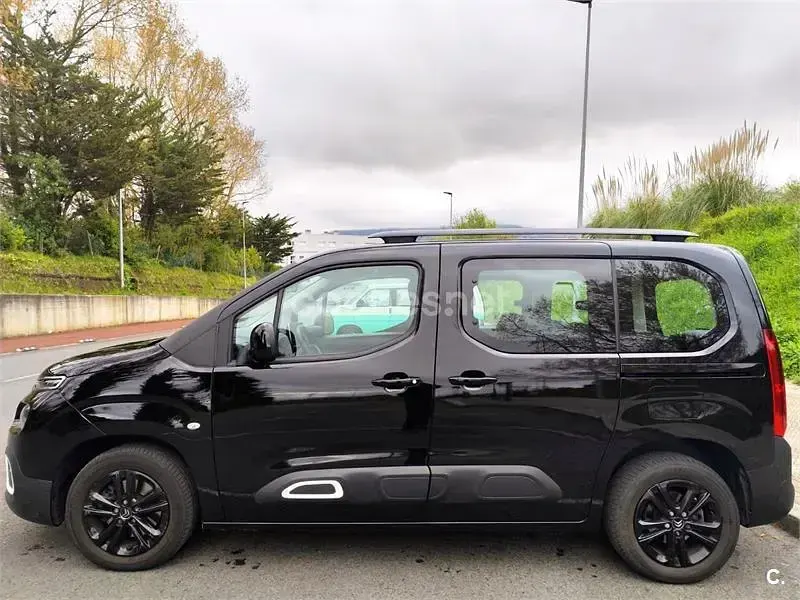 Usado Citroën Berlingo 130 CV (95 kW) 2019 Negro Monovolumen