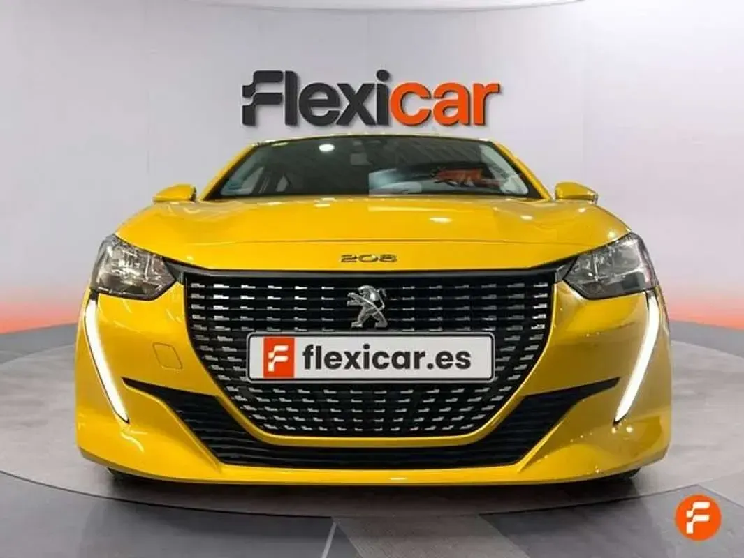 Usado Peugeot 208 Active 101 CV (74 kW) 2020 Amarillo Utilitario