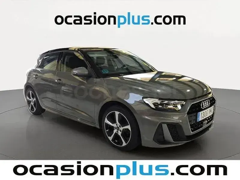 Usado Audi A1 Sportback S-Line 110 CV (80 kW) 2024 Gris / plata Utilitario