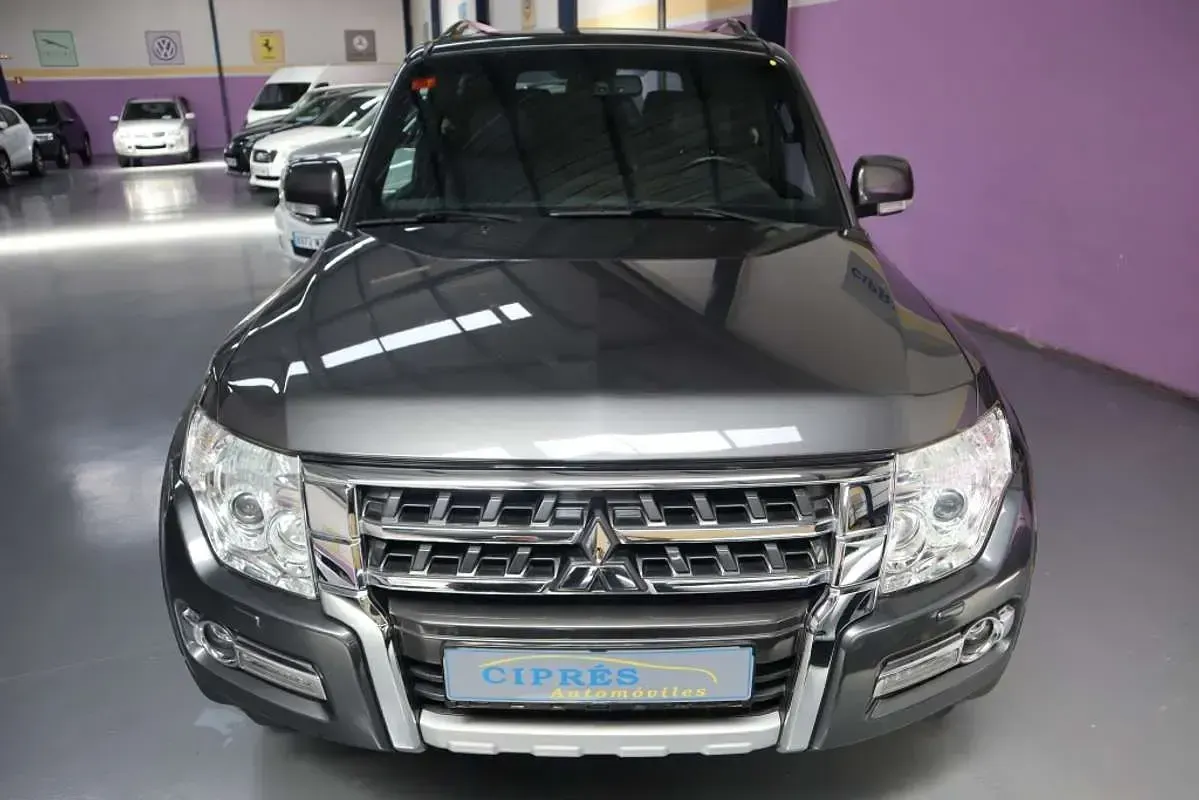 Usado Mitsubishi Montero 190 CV (139 kW) 2016 Gris SUV