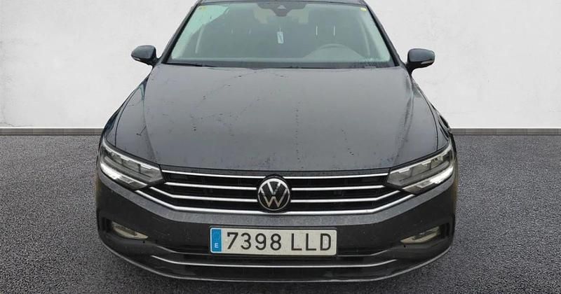 Usado VW Passat Executive 150 CV (110 kW) 2020 Familiar