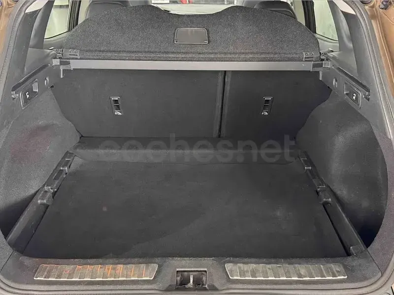 Usado Renault Kadjar XMOD 130 CV (95 kW) 2016 Marrón SUV