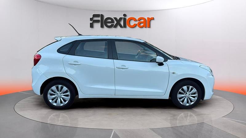 Usado Suzuki Baleno 111 CV (81 kW) 2016 Blanco Utilitario