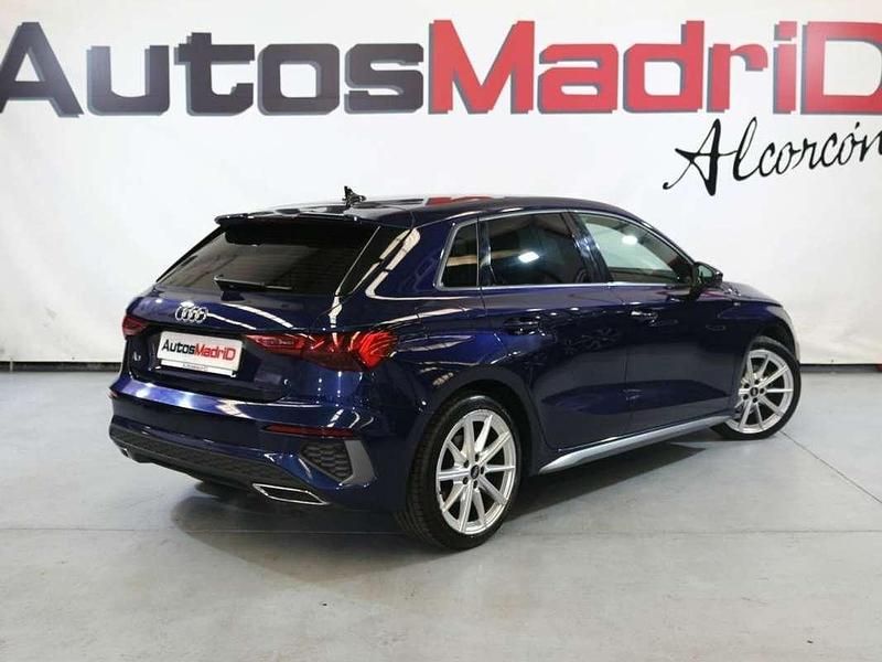 Usado Audi A3 S-Line 150 CV (110 kW) 2023 Azul Berlina