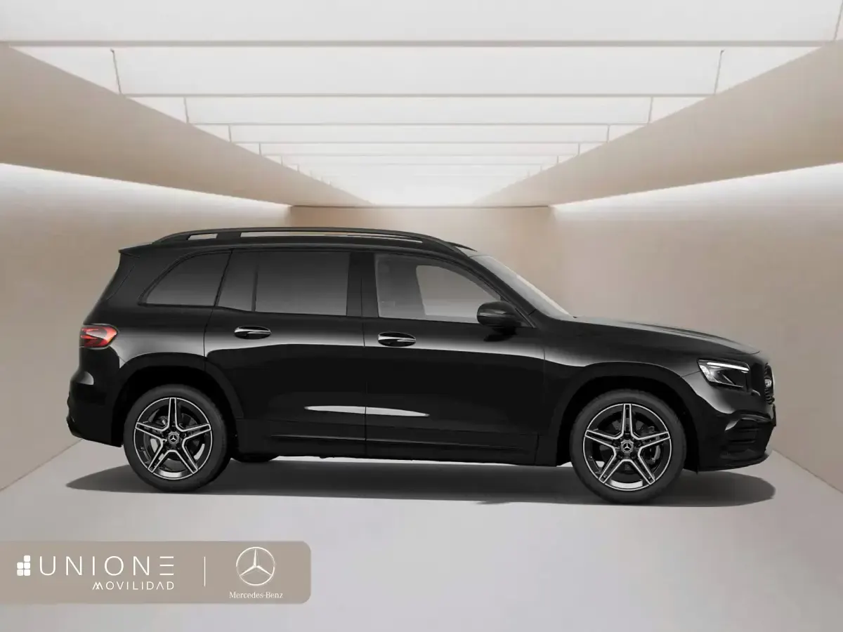 Nuevo Mercedes GLB200 150 CV (110 kW) 2025 Negro SUV