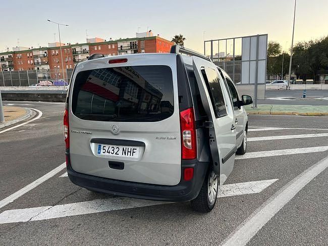 Usado Mercedes Citan 109 95 CV (69 kW) 2020 Gris / plata Familiar