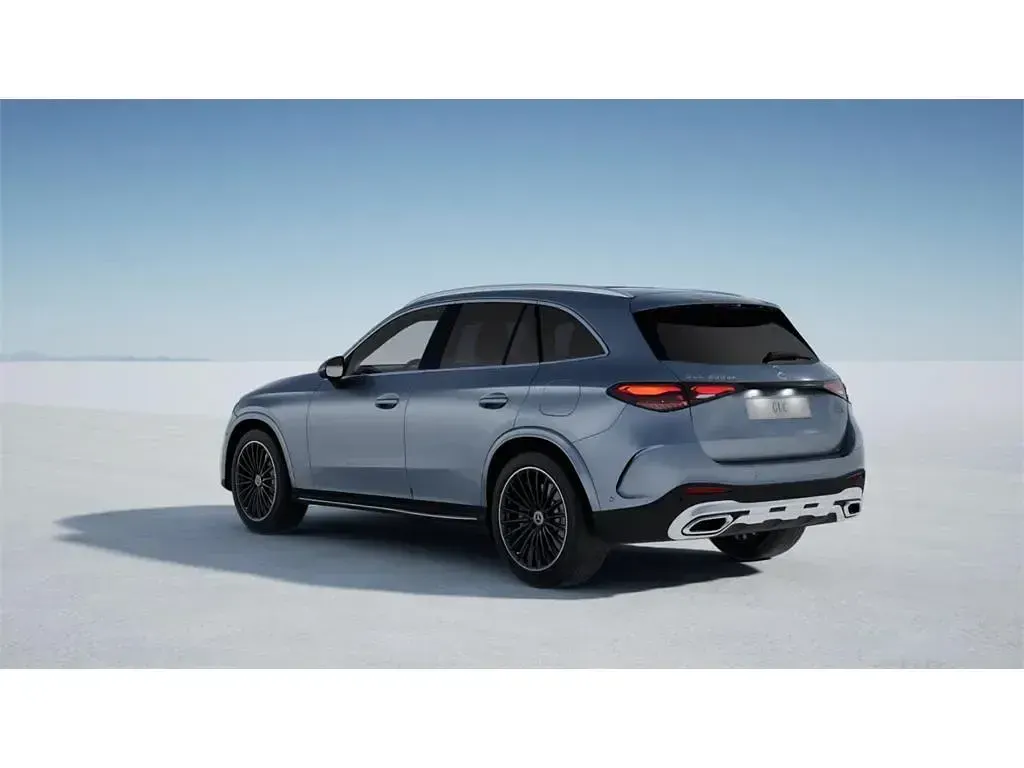 Nuevo Mercedes GLC300e 333 CV (244 kW) 2026 Plata hightech SUV