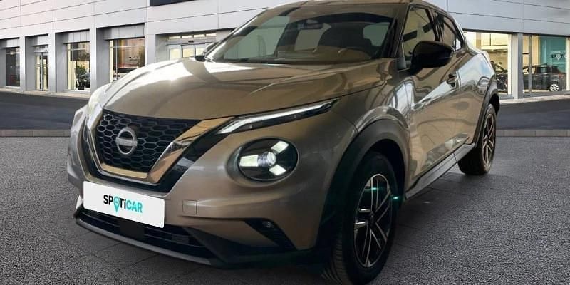 Usado Nissan Juke N-Connecta 114 CV (83 kW) 2025 Gris SUV