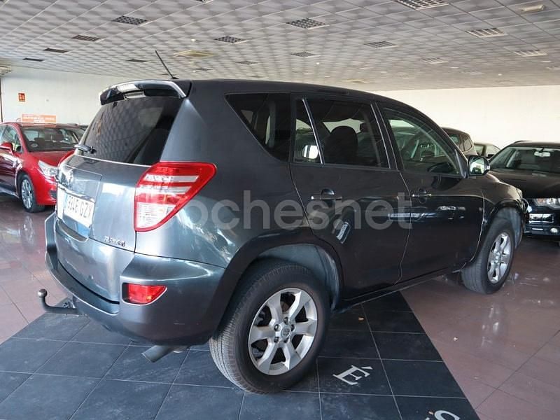 Usado Toyota RAV4 Advance 150 CV (110 kW) 2011 Gris / plata SUV