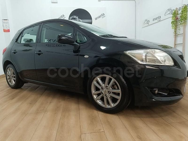 Usado Toyota Auris Active 101 CV (74 kW) 2009 Negro Utilitario