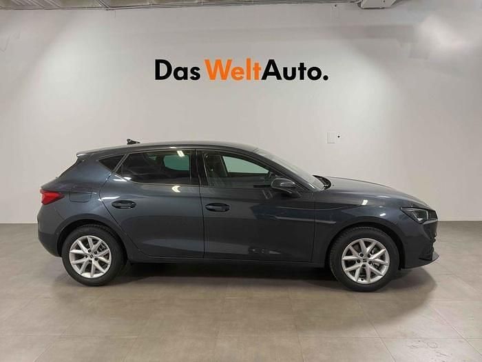 Usado Seat Leon Style 150 CV (110 kW) 2024 Gris