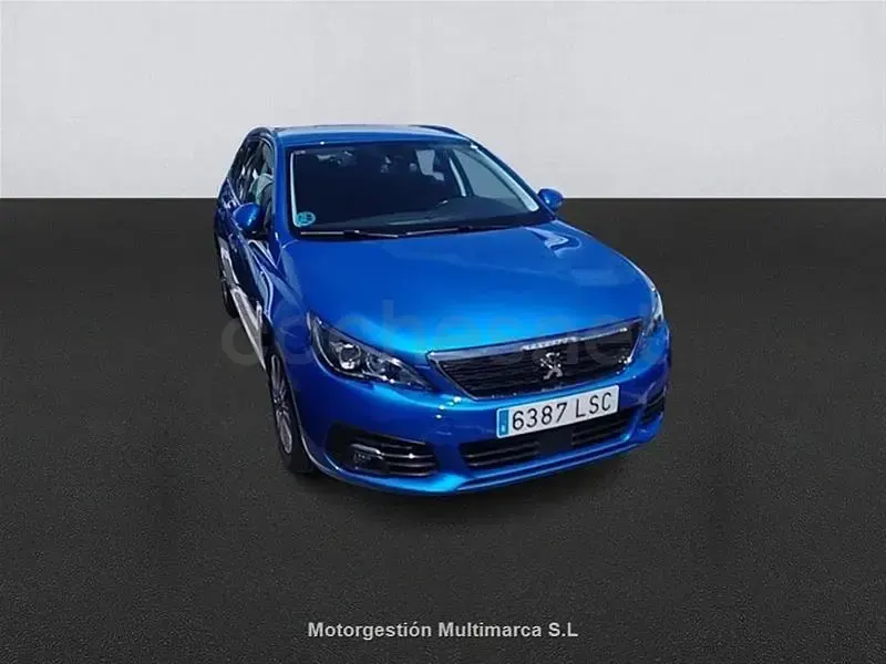 Usado Peugeot 308 SW Allure 131 CV (96 kW) 2021 Azul Familiar