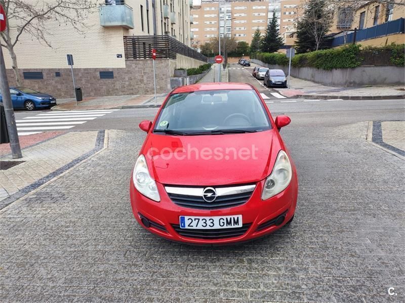 Etiqueta b (amarilla) Usado 2009 Opel Corsa Essentia Berlina | 2950 € - Imagen 1/4