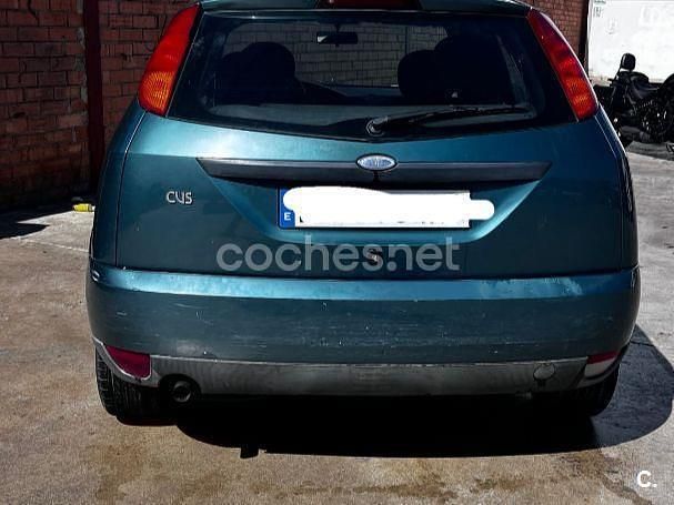 Usado Ford Focus Ghia 100 CV (73 kW) 2000 Verde Berlina