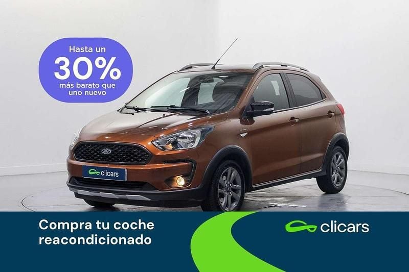 Usado Ford Ka Plus Ultimate 86 CV (63 kW) 2018 Marrón Utilitario