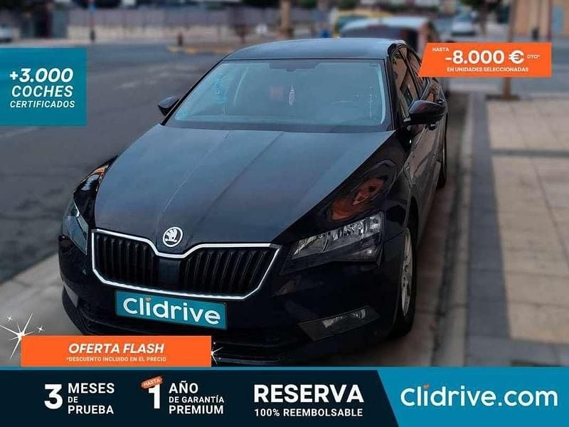 Negro Usado 2019 Skoda Superb Ambition Berlina | 10.590 € (Buen precio) - Imagen 1/3