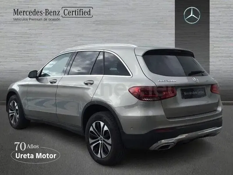Usado Mercedes GLC300e 320 CV (235 kW) 2021 Gris / plata SUV