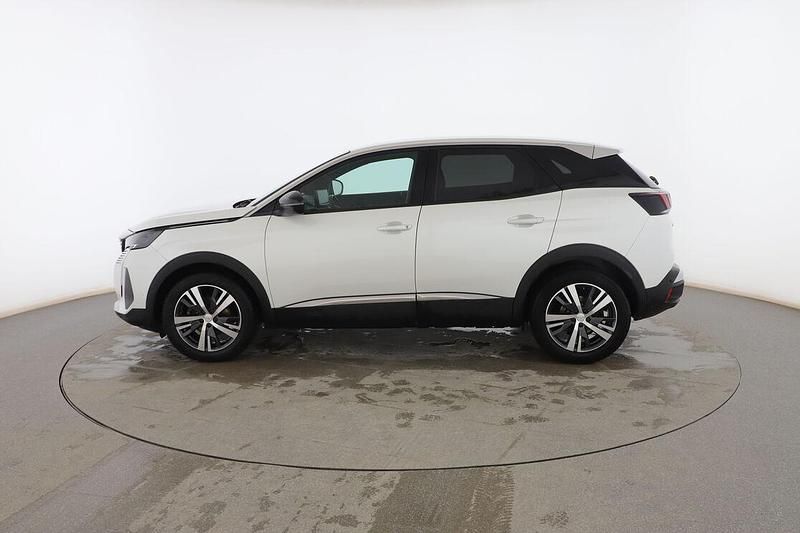 Usado Peugeot 3008 Allure 131 CV (96 kW) 2023 Blanco SUV