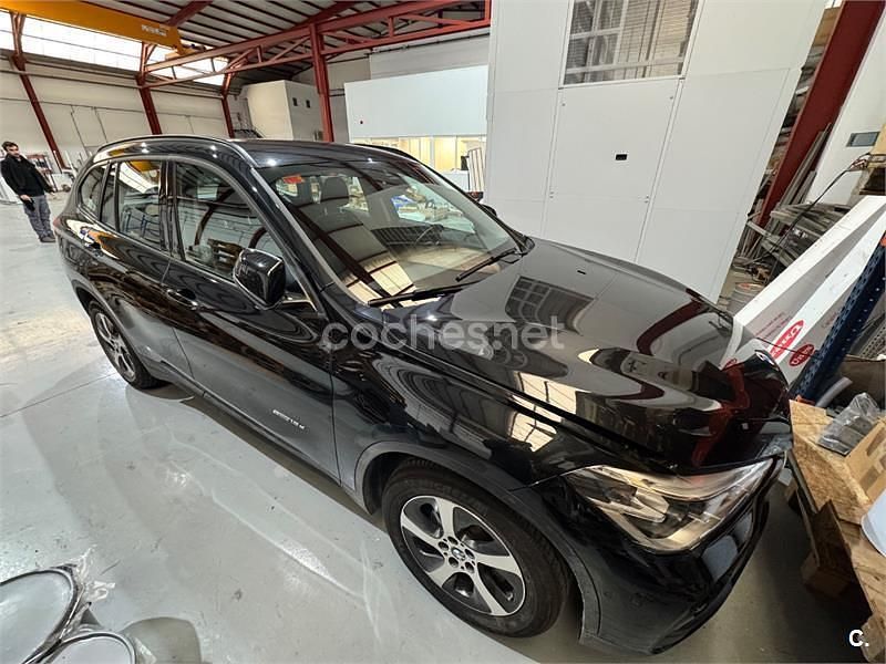 Negro Usado 2017 BMW X1 SUV | 18.500 € (Precio justo) - Imagen 1/4