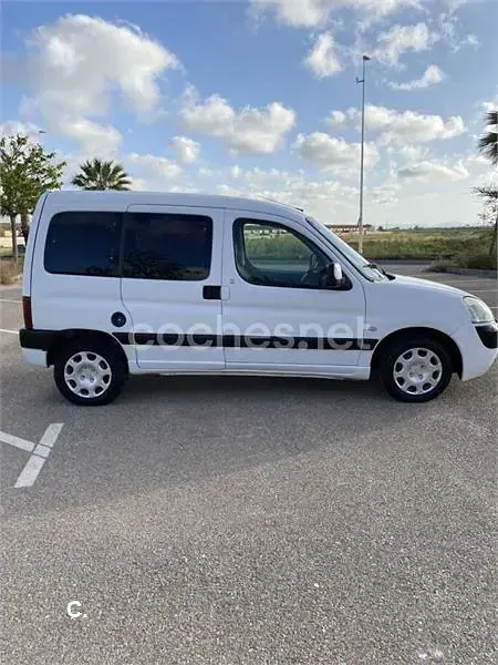 Usado Peugeot Partner Tepee 90 CV (66 kW) 2009 Blanco Monovolumen