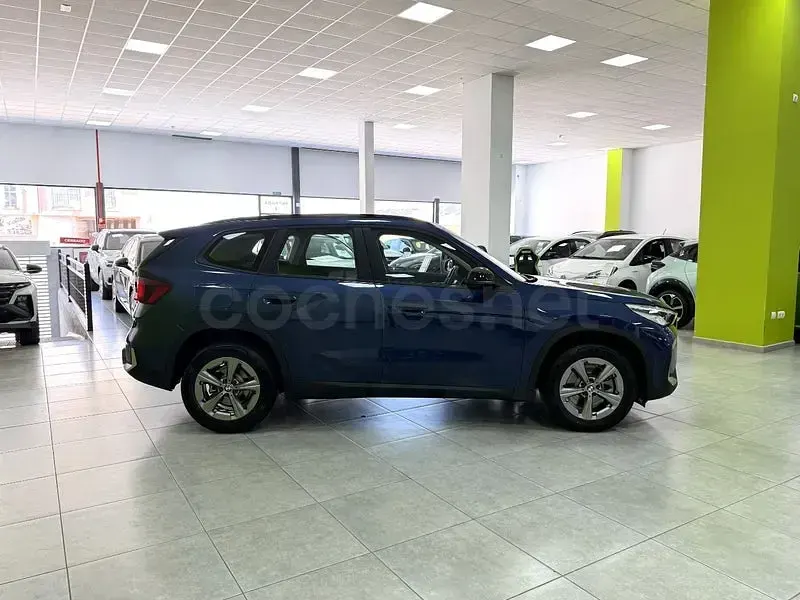 Usado BMW X1 170 CV (125 kW) 2025 Azul SUV