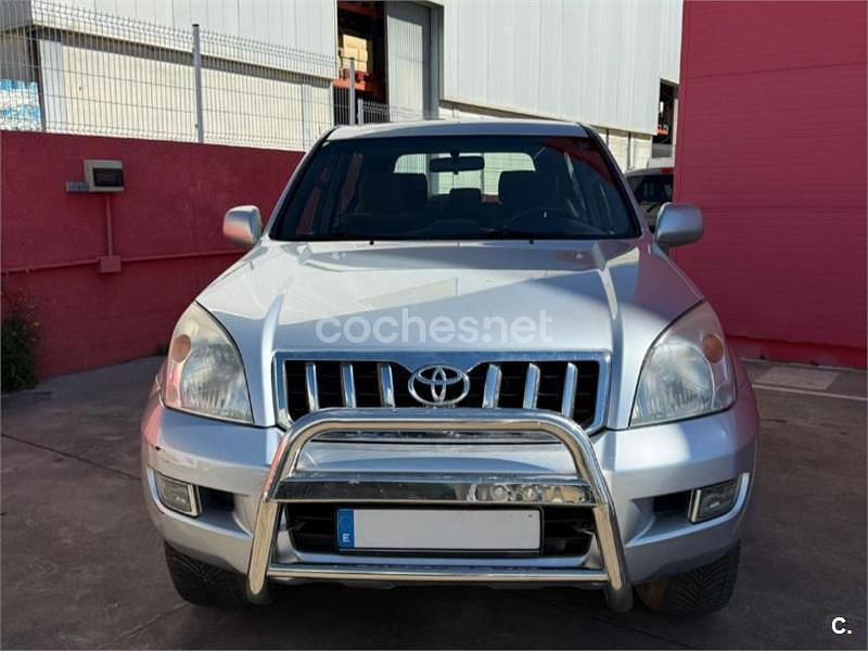Usado Toyota Land Cruiser 173 CV (127 kW) 2007 Gris / plata SUV