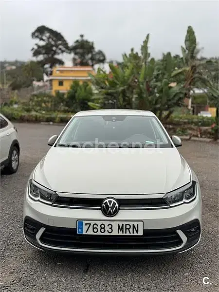 Usado VW Polo 95 CV (69 kW) 2024 Beige Utilitario