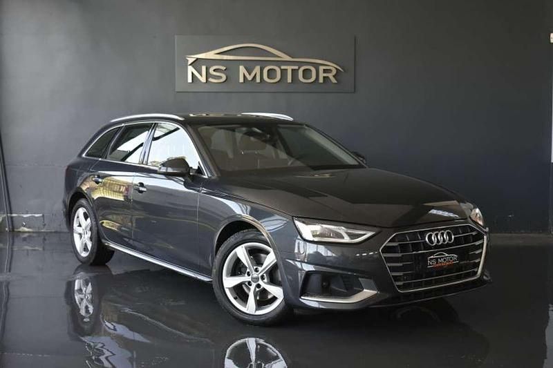 Usado Audi A4 Advanced 136 CV (100 kW) 2020 Gris Berlina