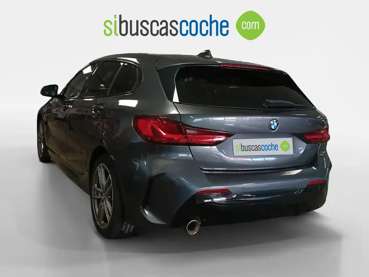 Usado BMW 118 140 CV (102 kW) 2020 Gris/plata