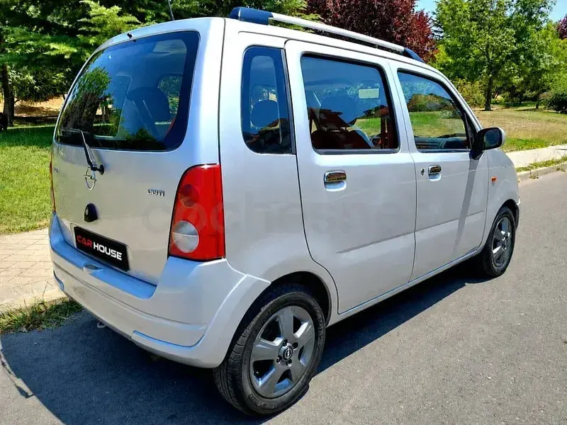 Usado Opel Agila Cosmo 70 CV (51 kW) 2007 Gris / plata Berlina