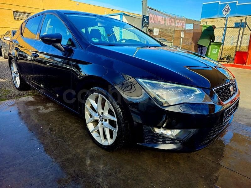 Usado Seat Leon FR 184 CV (135 kW) 2014 Negro Berlina