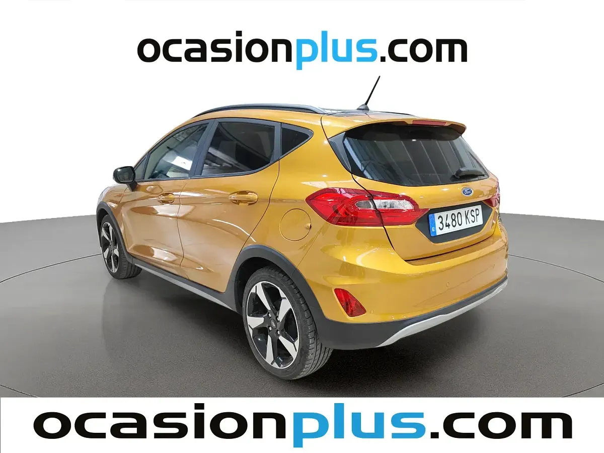Usado Ford Fiesta Active 101 CV (74 kW) 2018 Naranja Utilitario
