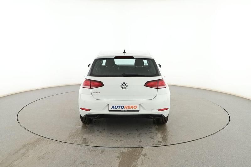 Usado VW Golf VII 116 CV (85 kW) 2020 Blanco Utilitario