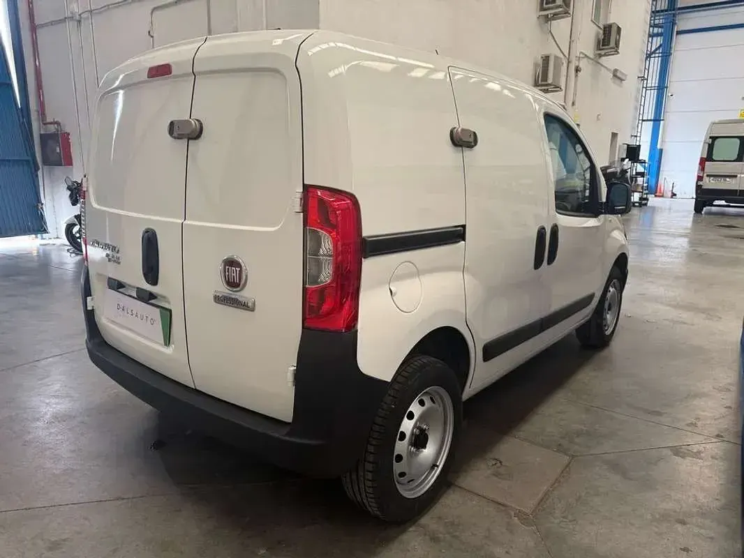 Usado Fiat Fiorino 69 CV (50 kW) 2020 Blanco Monovolumen