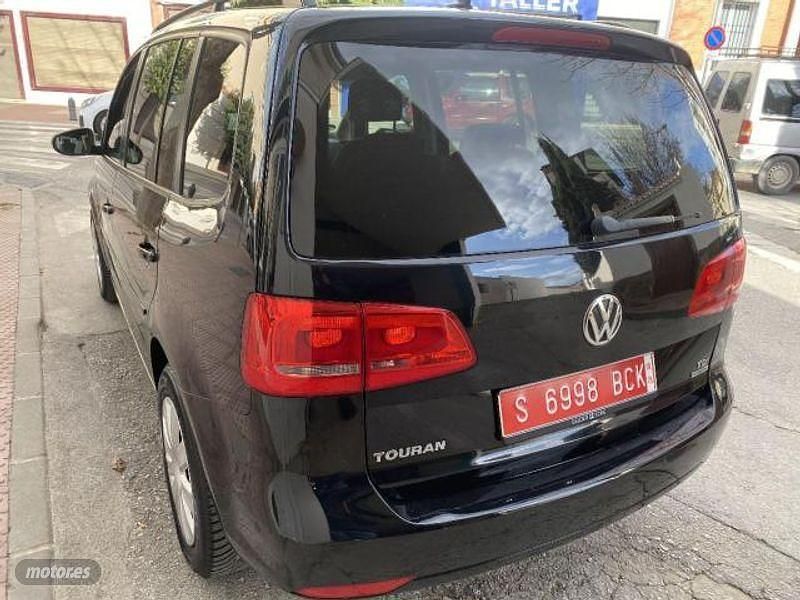 Usado VW Touran Advance 105 CV (77 kW) 2014 Azul Monovolumen