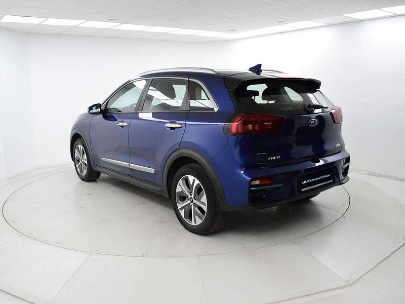 Usado Kia e-Niro 150 kW (204 CV) 2021 Azul SUV