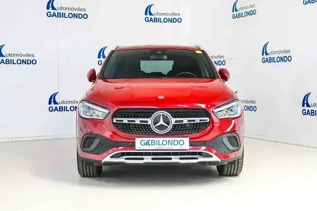 Usado Mercedes GLA250 218 CV (160 kW) 2022 Rojo SUV