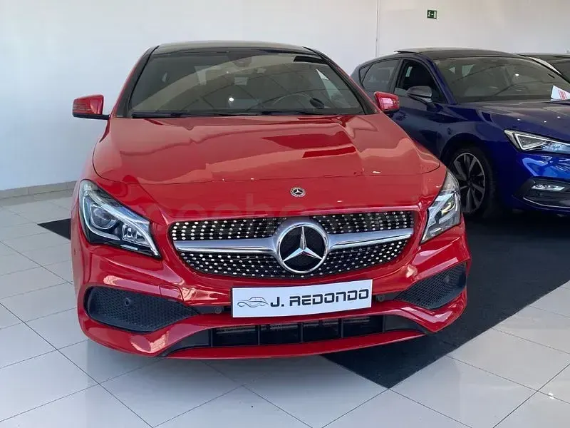 Usado Mercedes CLA200 136 CV (100 kW) 2018 Rojo Berlina