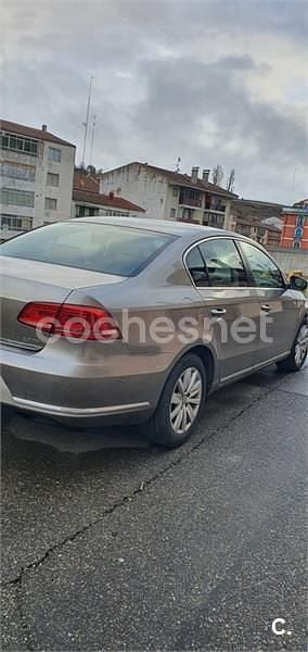 Usado VW Passat Edition 140 CV (102 kW) 2013 Beige Berlina