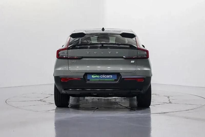 Begagnad Volvo EC40 Plus 300 kW (408 HK) 2024 Grön SUV
