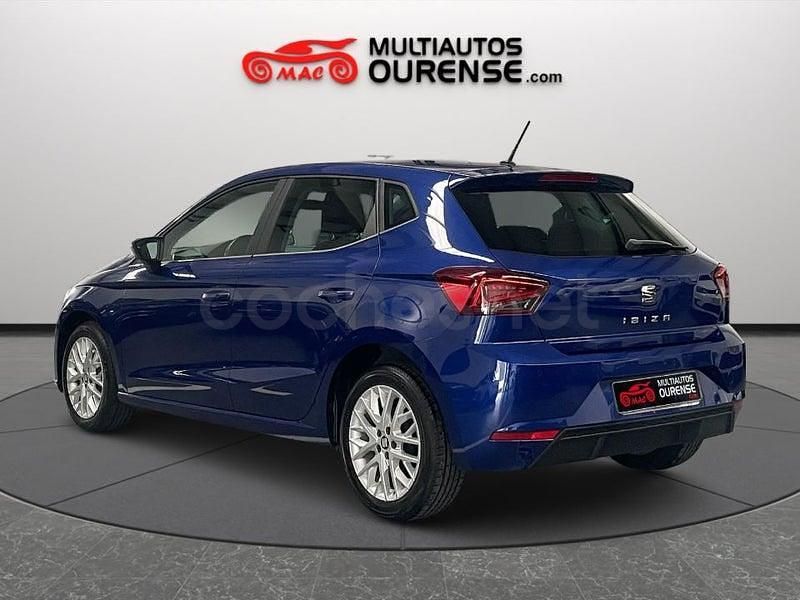 Usado Seat Ibiza Style 95 CV (69 kW) 2017 Azul Berlina