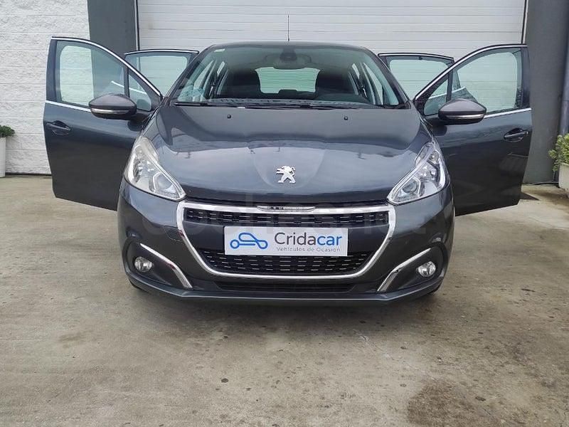 Usado Peugeot 208 Allure 100 CV (73 kW) 2017 Gris / plata Utilitario