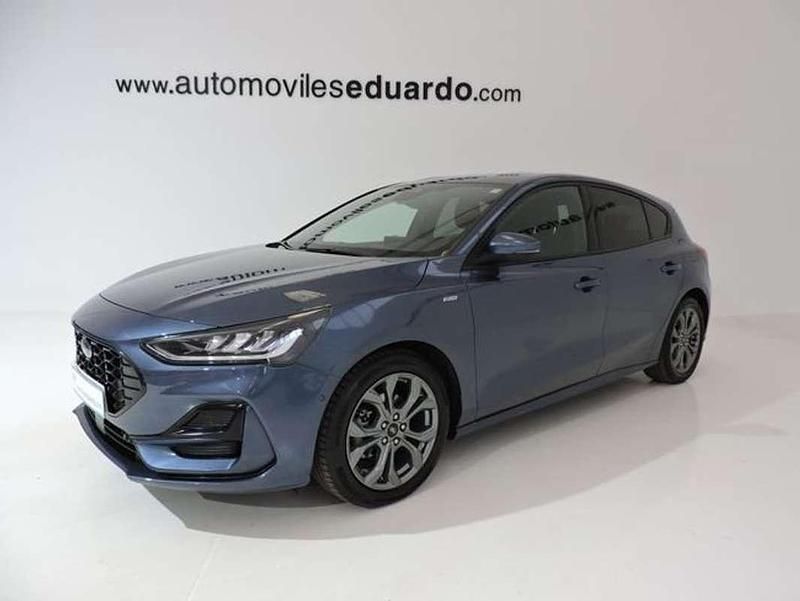 Gris Usado 2023 Ford Focus ST-Line Berlina | 16.800 € (Precio justo) - Imagen 1/4